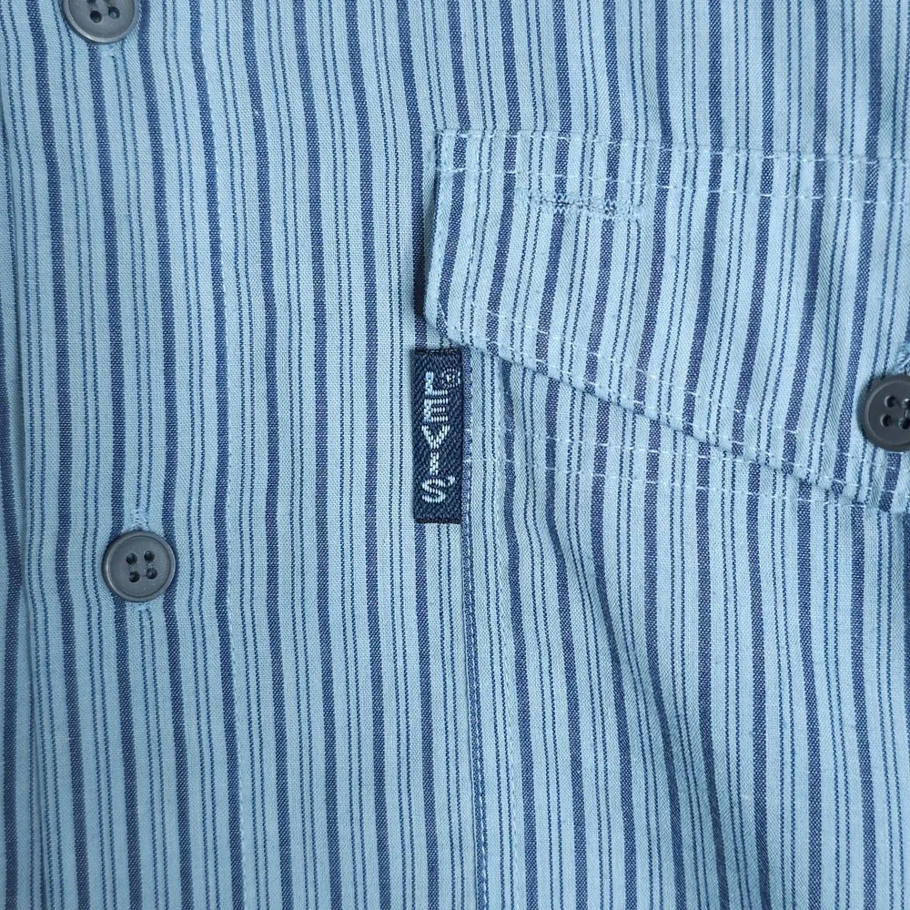 Vintage Levis Silver Label Shirt Mens Medium M Blue Grey Striped Button Down 90s